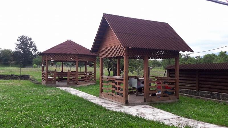 Pensiune Restaurant La Pogace Săpînţa Exteriér fotografie